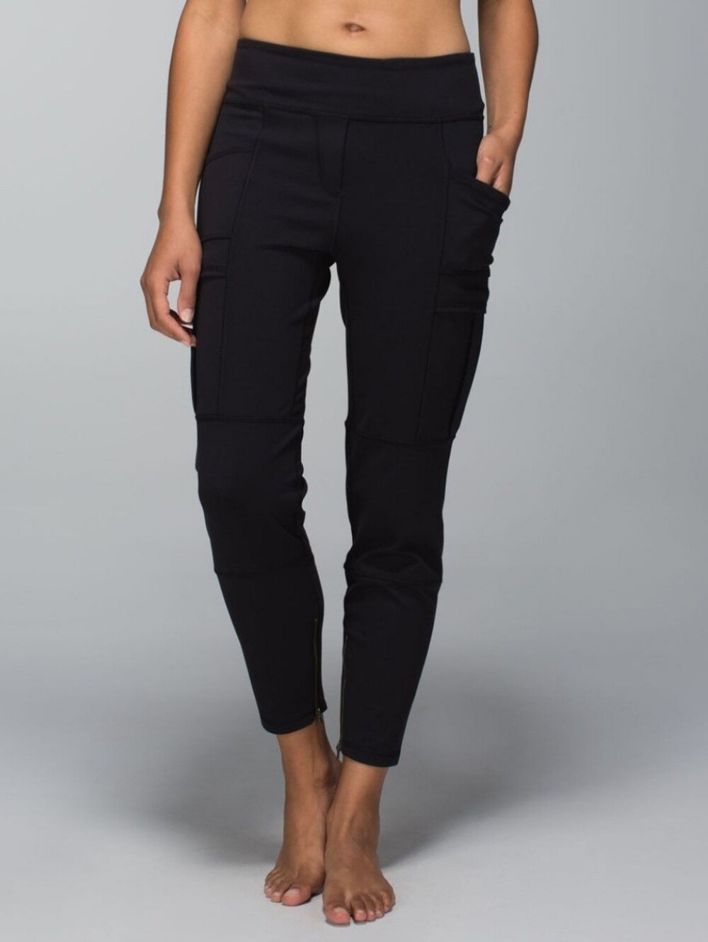 Lululemon Om & Roam Black Untight Tight Leggings Womens Cargo Jogger Pant Size 4